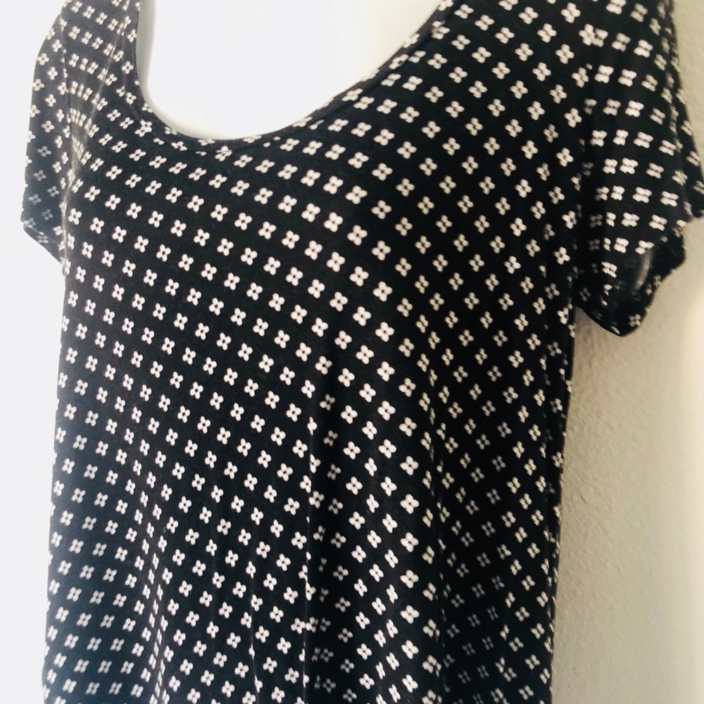 Ann Taylor black floral rayon tee - Picture 2 of 5